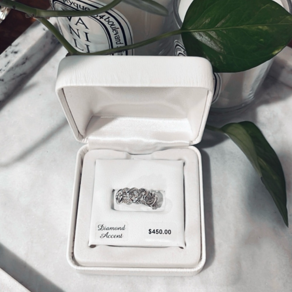 Silver 1/4 Carat T.W. Diamond Link Ring